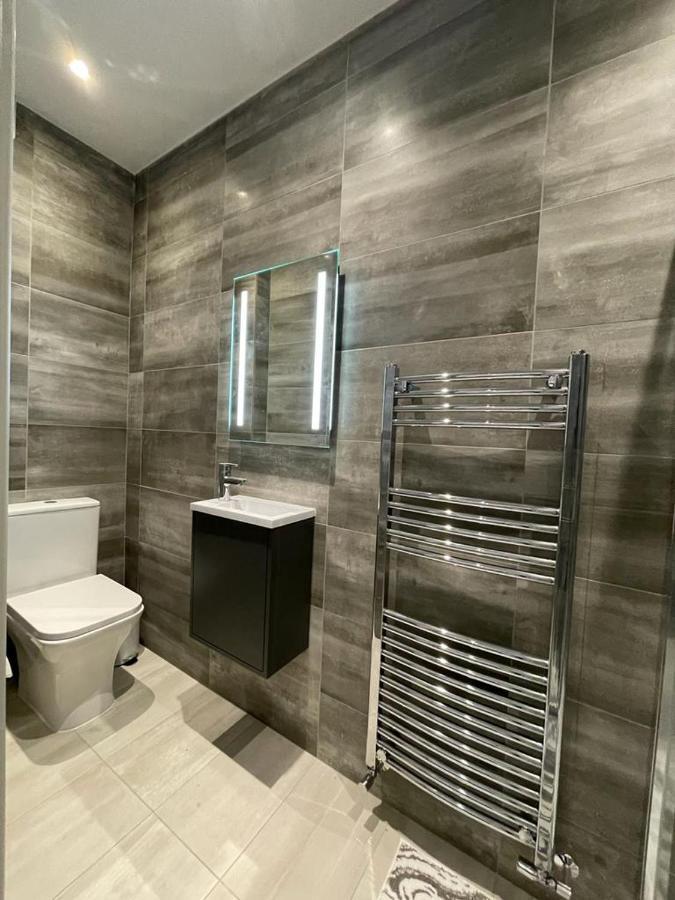 Star London Finchley Road 3-Bed Retreat Apartment ภายนอก รูปภาพ