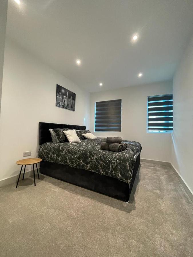 Star London Finchley Road 3-Bed Retreat Apartment ภายนอก รูปภาพ