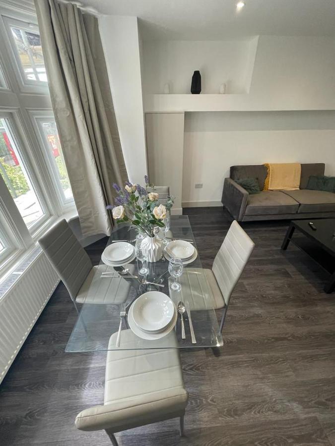 Star London Finchley Road 3-Bed Retreat Apartment ภายนอก รูปภาพ
